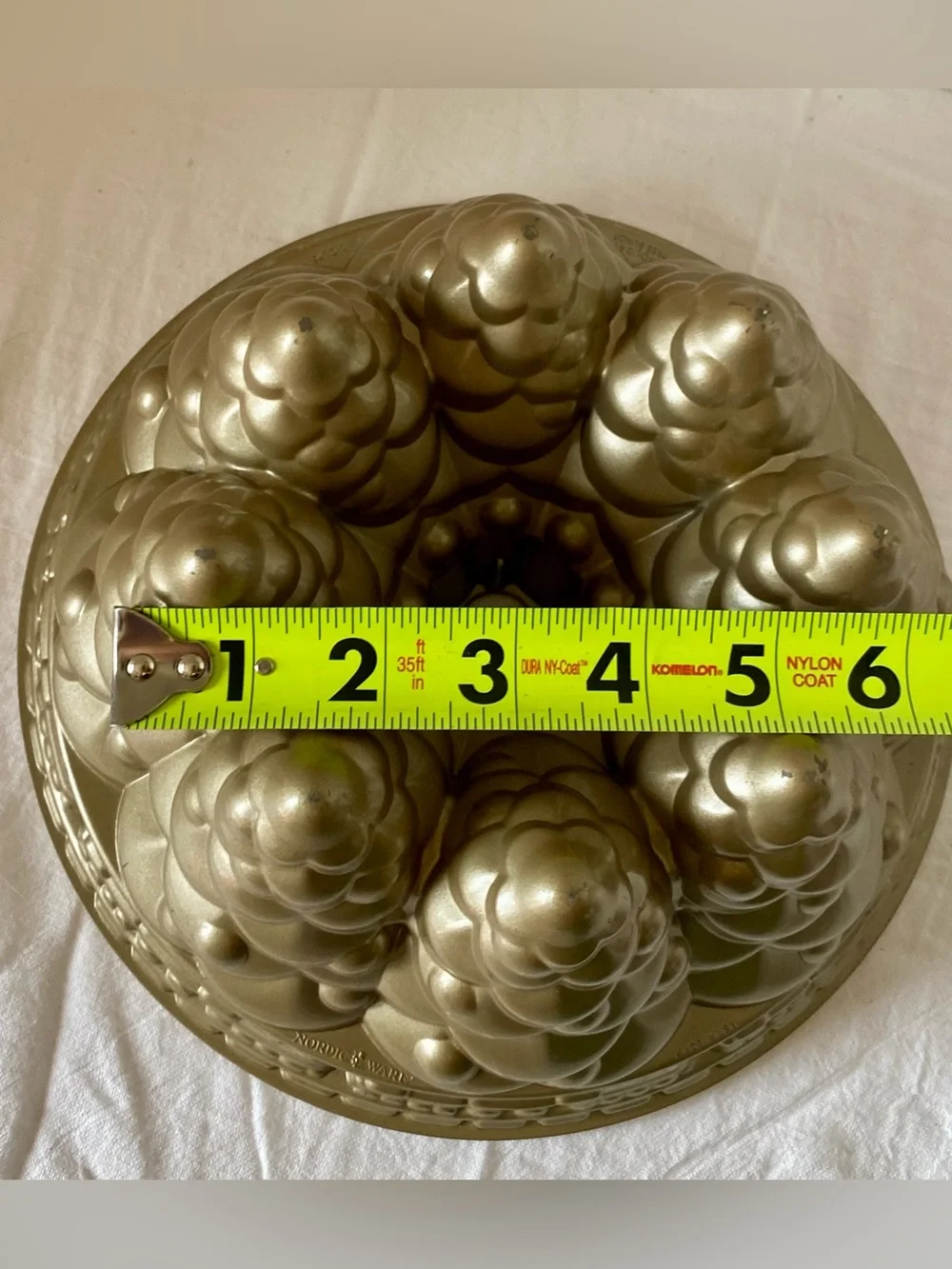 Nordic Ware Holiday Christmas Tree Bundt Cake Baking Pan 10 Cup Made in USA